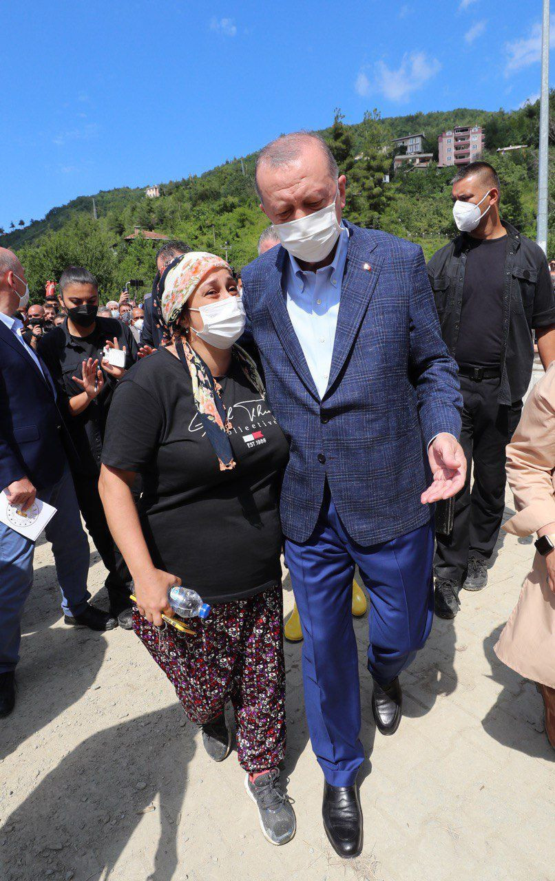 Cumhurbaşkanı Erdoğan Bozkurt sel bölgesinde! Tek tek ilgilendi dert dinledi - Resim: 2