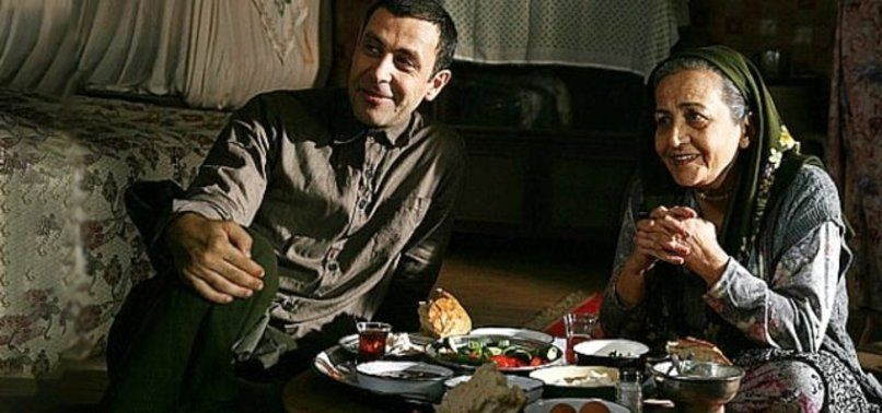 Hale Akınlı kimdir hayatını kaybetti hastalığı neydi neden öldü - Resim: 3