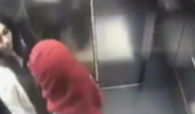 Gizli kameraya fena yakalandılar iki genç kız asansöre bindiler ve... - Resim: 3