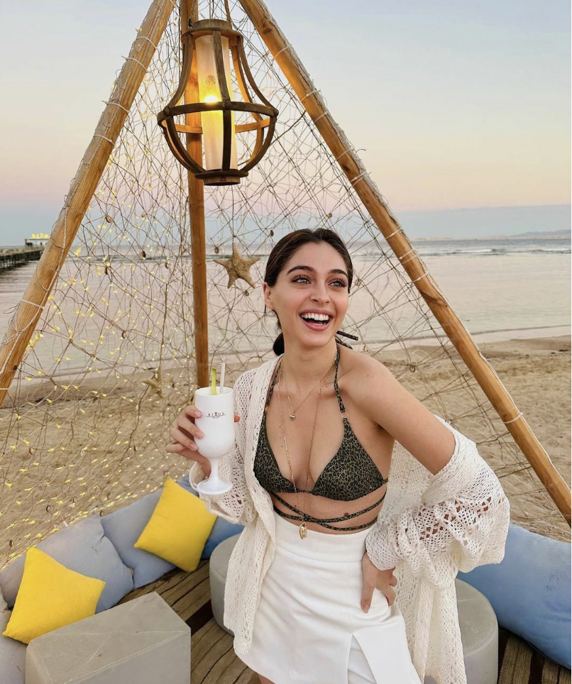 Cemre Baysel tatil rotasını paylaştı! Tatil keyfi başladı... - Resim: 3