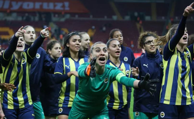 2022 Survivor All Star yarışmacısı Aycan Yanaç'ın Fenerbahçe hayali suya düştü! - Resim: 3