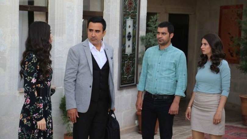 Aşk ve Mavi dizisinden apar topar ayrılmıştı! Emrah bombayı patlattı  - Resim: 3