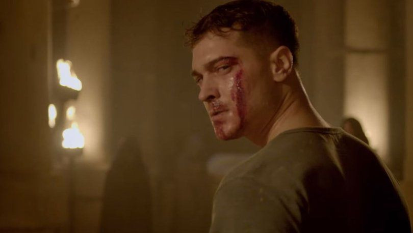 Çağatay Ulusoy'un Arka Sokaklar ve Recep İvedik'te figüran olduğu görüntüler olay oldu - Resim: 2