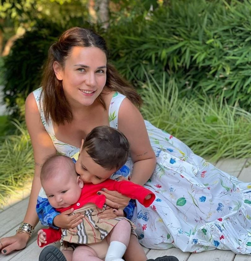 Buse Varol'dan eşi Alişan'ın 'Dizilerde öpüşseydi evlenmezdim' sözlerine yanıt - Resim: 4