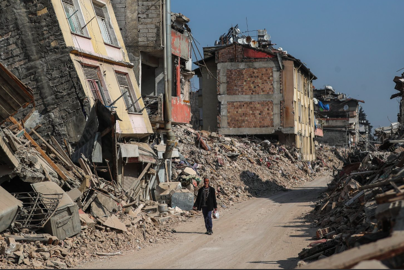 En kadersiz kentimiz dedi felaketi duyurdu 8 büyüklüğünde çok daha yıkıcı olacak - Resim: 1