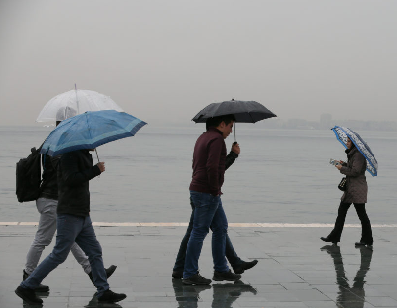 Bugün hava fena fırtına ve sağanak beraber vuracak! Meteoroloji 33 şehre sarı ve turuncu uyarı yaptı - Resim: 2