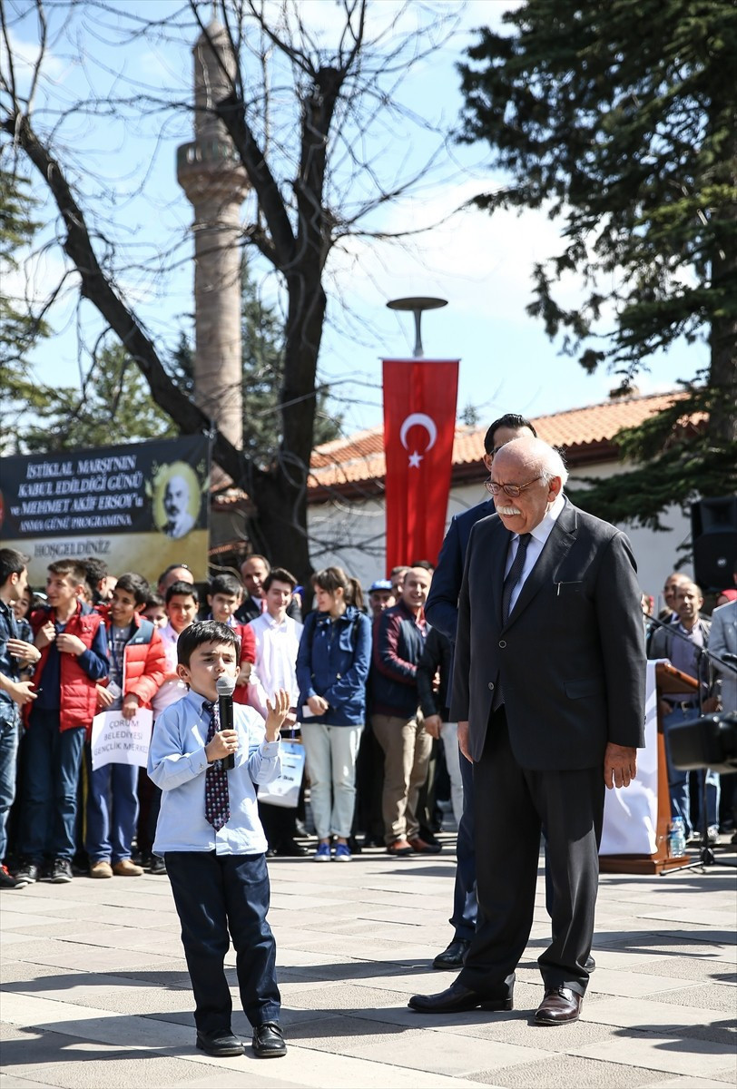 İstiklal Marşı'nı okuyan çocuk bakanı hayran bıraktı! - Resim: 2