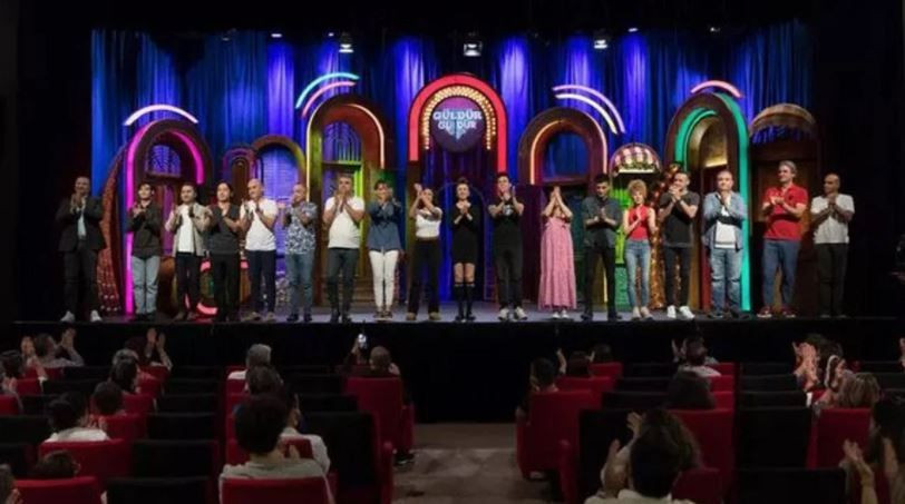 Güldür Güldür'e oyuncu değişikliği! İşte kadroya katılan yeni oyuncunun ismi - Resim: 2