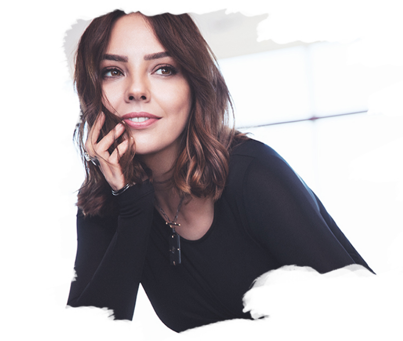 Ebru Gündeş suskunluğunu bozdu takılıp düştüğümde bir el mi verdiniz?  - Resim: 3