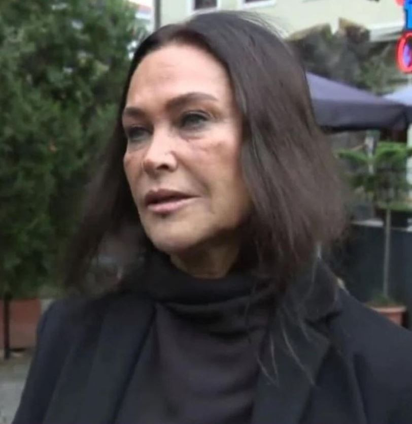 'Simit yeriz' diyen Hülya Avşar'a geçmişteki sözleri hatırlatıldı! 'Radyasyonlu çay' önermiş... - Resim: 1