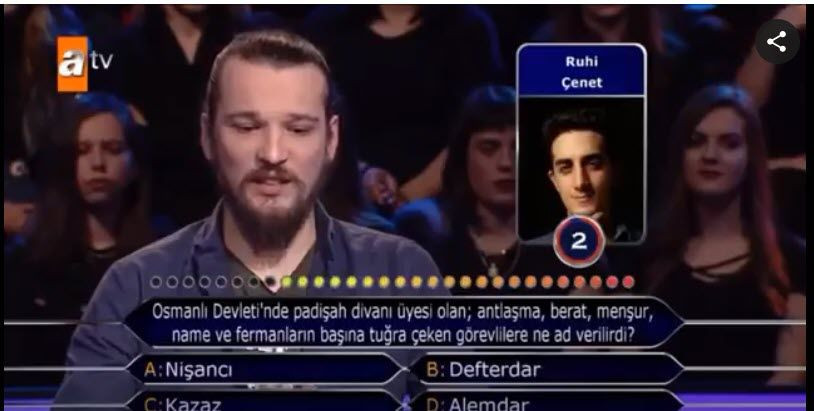 Kim Milyoner Olmak İster'de telefon jokeri ünlü Youtuber soruyu bilemeyince.... - Resim: 2