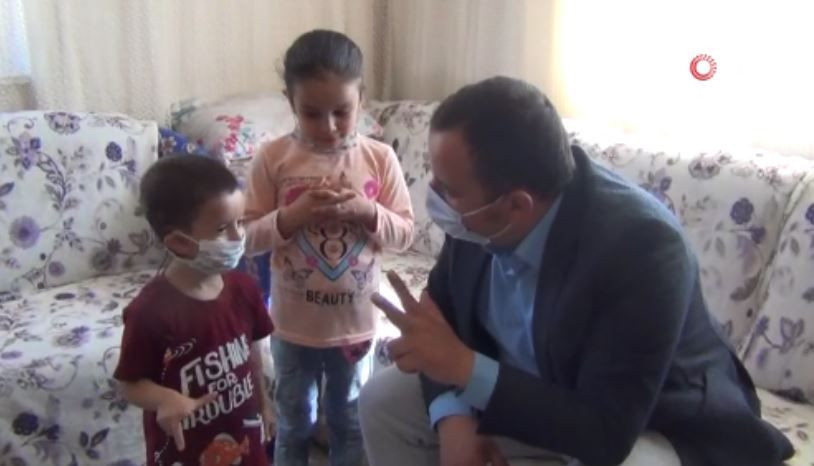 Afyonkarahisar'da fedakar öğretmen sorumluluğu üzerine aldı! Çocukların hayatlarını değiştirdi - Resim: 4