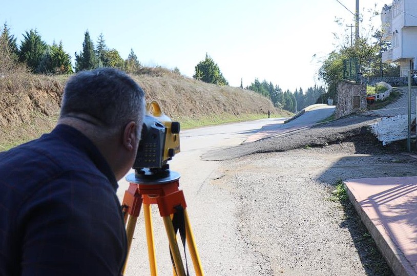 Sakarya halkının 'gizemli yol' dediği yerin sırrı çözüldü! Orada ayağını frenden çeken yokuş yukarı çıkıyor - Resim: 2