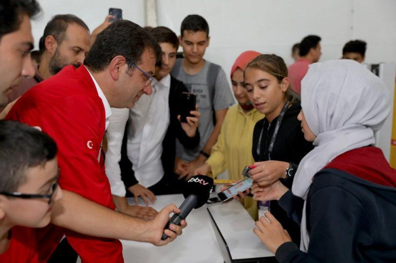 İBB Başkanı Ekrem İmamoğlu TEKNOFEST'te gitti! Gençlerden yoğun ilgi - Resim: 2