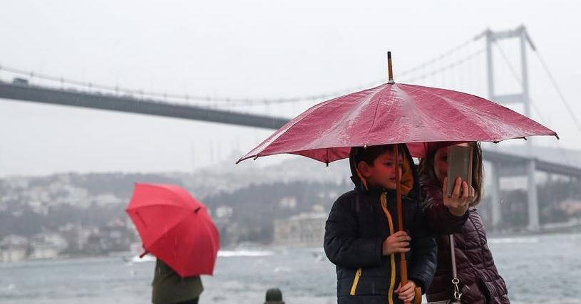 Yağmur bir geldi pir geldi İstanbullular dikkat! Meteoroloji verileri diyor; 58 saat sürecek! İşte son uyarılar... - Resim: 2