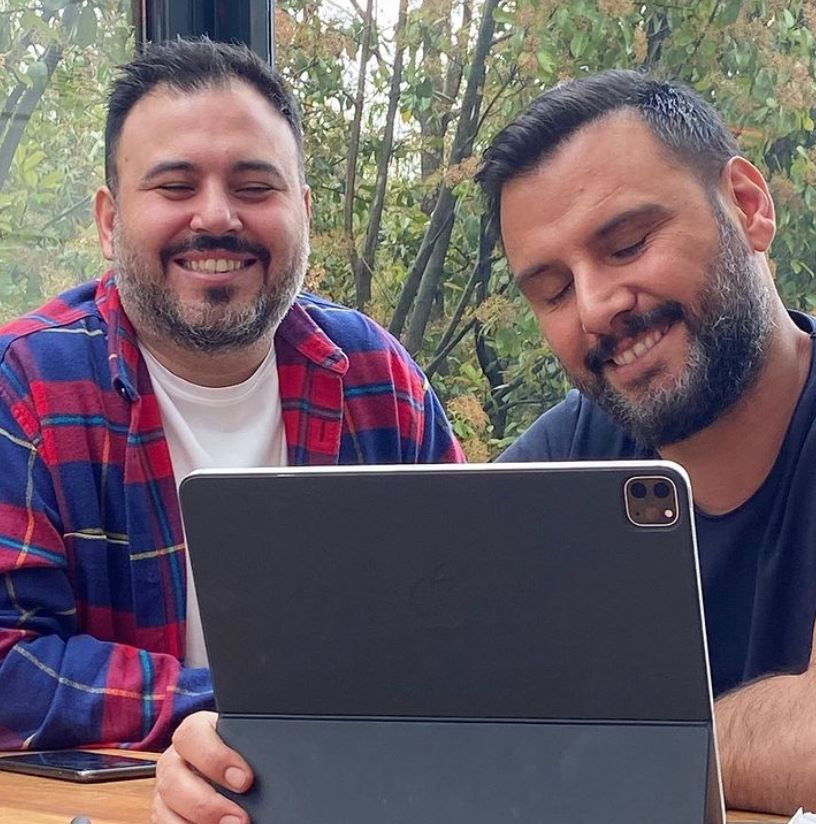 TV8 2. Sayfa canlıda Alişan-İzzet Yıldızhan bombası! Kardeşi öldüğünde menajeri arayıp para istemiş! - Resim: 3