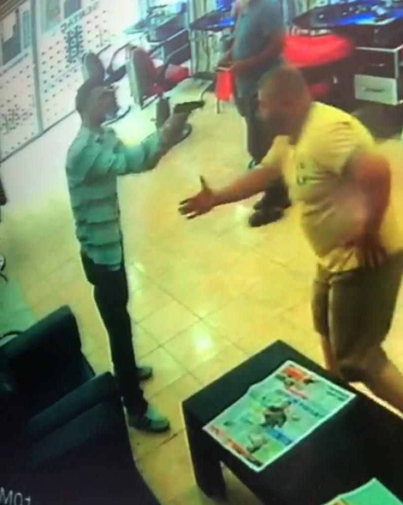 Adana'da dehşet! Tokalaşmak isterken böyle öldürülmüş - Resim: 3