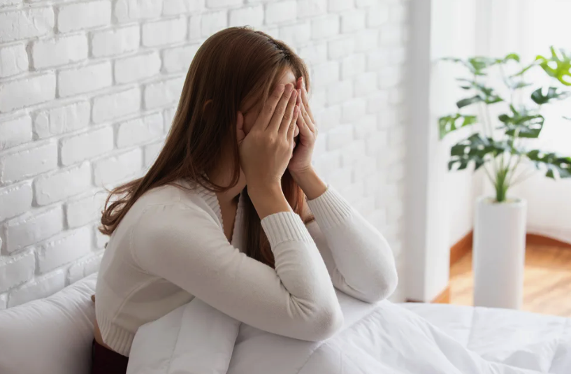 ''Dilimin ucunda'' hissi, Türkiye'de yaklaşık 700 bin kişinin yaşadığı o hastalığın ilk sinyali olabilir! - Resim: 4