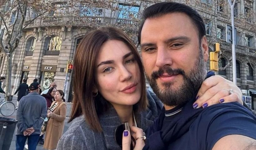 Buse Varol'un ayakkabılarını görenler toynağa benzetti! Garip ayakkabıların fiyatı daha garip... - Resim: 1