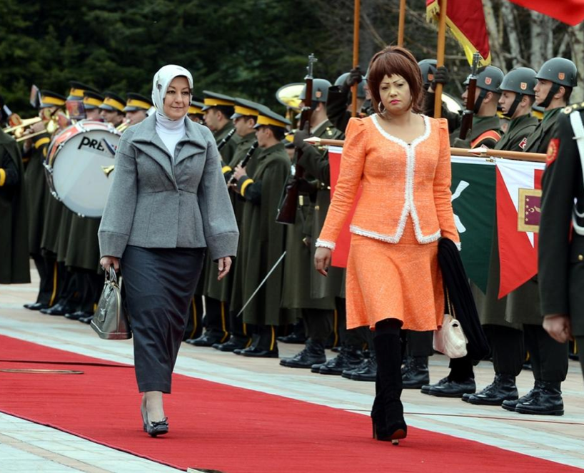 Hem gösterişli, hem rüküş First Lady - Resim: 1