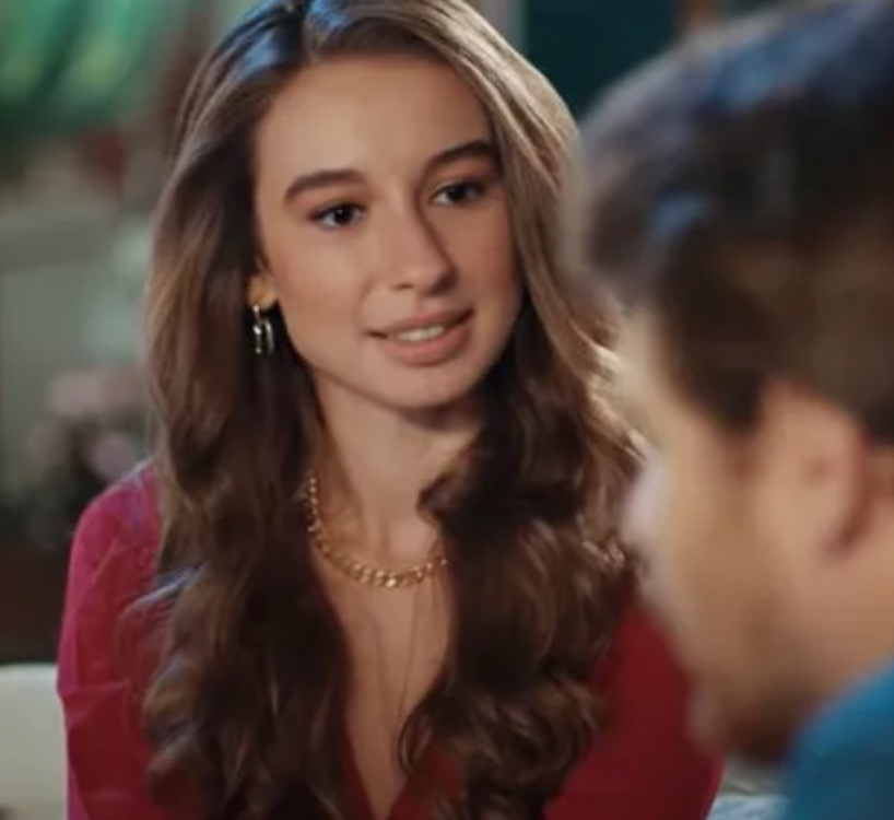 Ebrar Karakurt'un eski aşkı da ünlüymüş! 'Baraj' dizisindeki güzel oyuncu... - Resim: 4