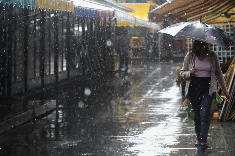 Gökyüzü deliniyor! Meteoroloji'den 7 il için gök gürültülü sağanak uyarısı - Resim: 1