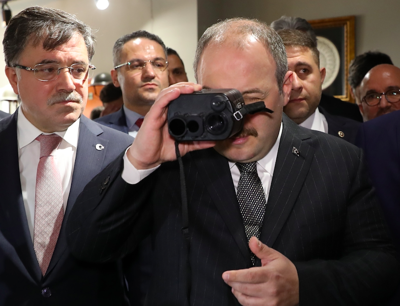 Zelenskiy'nin giydiği koruyucu kask ve yeleğin adresi Yozgat çıktı - Resim: 2