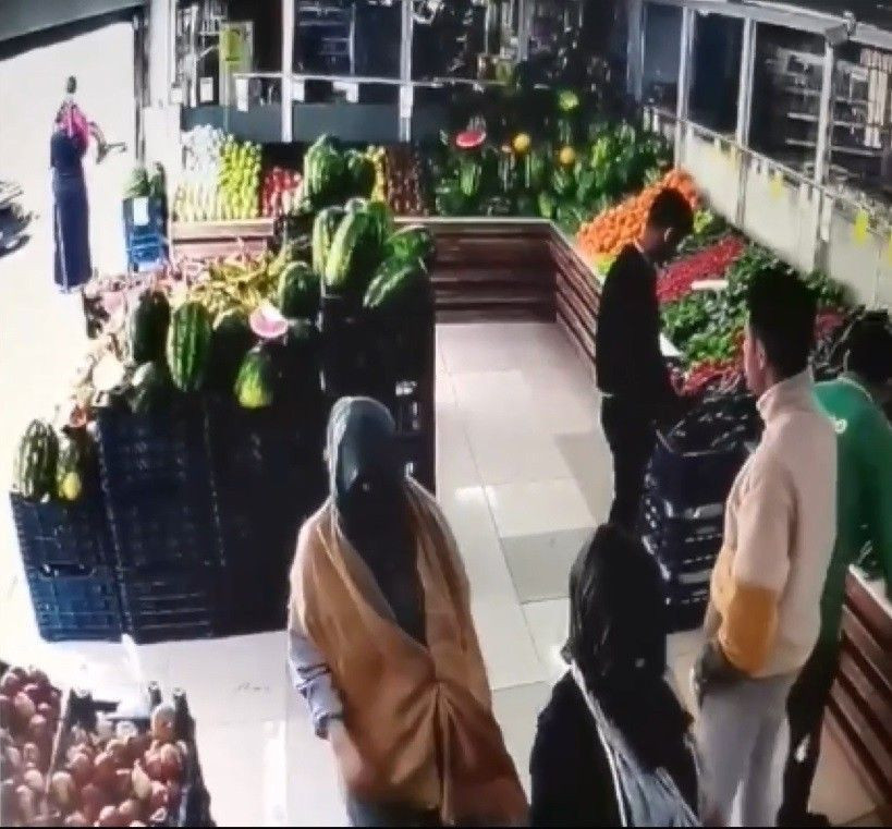 Market arabasından çanta çalan hırsızı esnaf yakaladı - Resim: 4