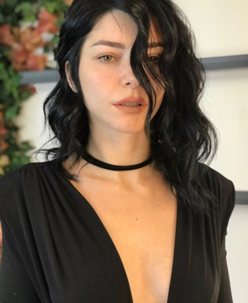 Merve Boluğur müzik dünyasına adım attı! Bakın o şarkı sosyal medyayı nasıl ikiye böldü! - Resim: 2