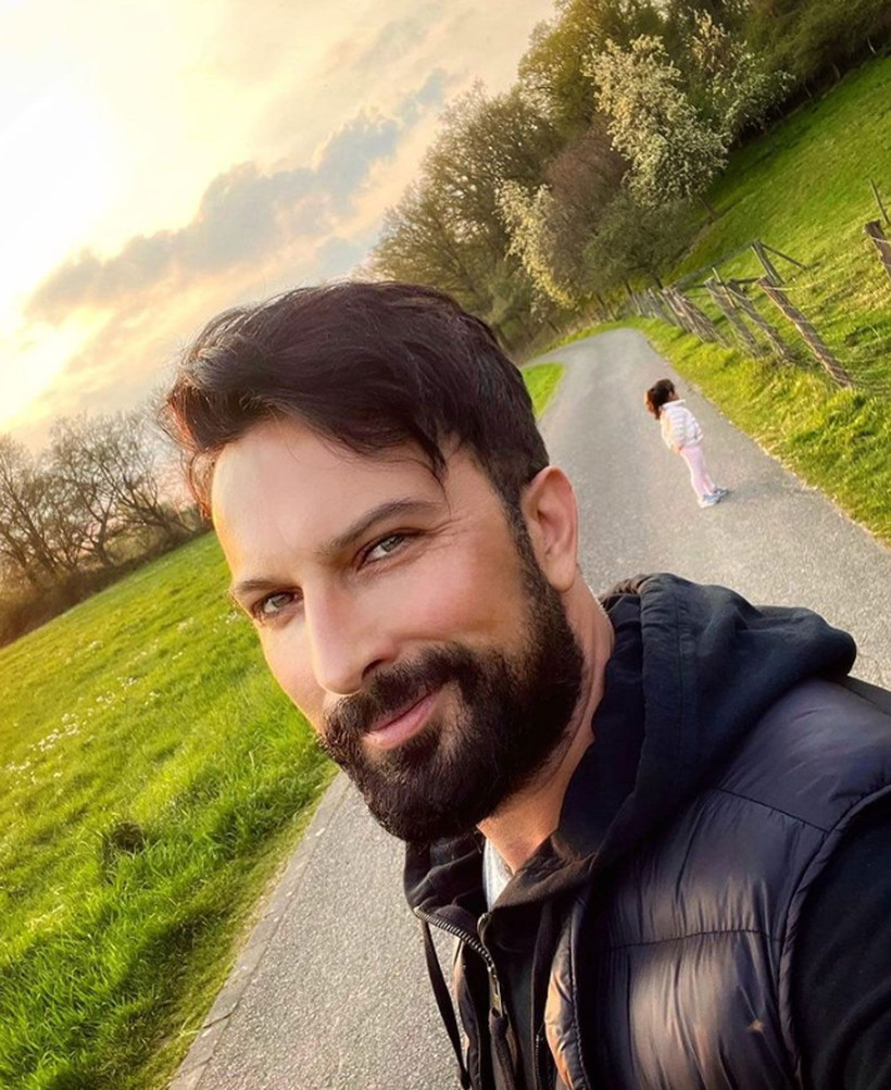 "Seni koşulsuzca hep çok seveceğim.." Tarkan'dan kalpleri ısıtan babalar günü paylaşımı.. - Resim: 4