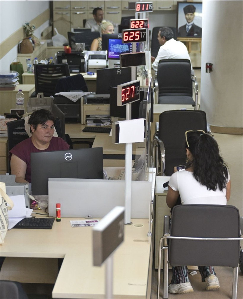 Ehliyet yenilemede son gün! Bugün alan 15 lira yarın alan 7 bin 438 lira ödeyecek - Resim: 1