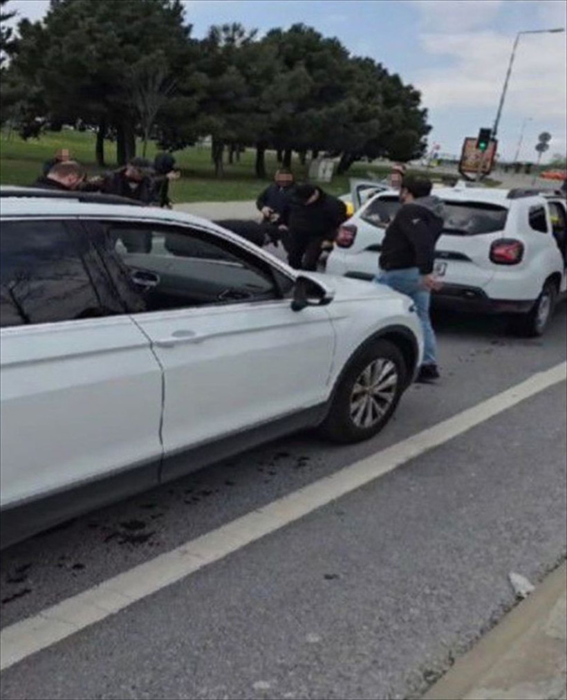 MİT'ten 'sahte baz istasyonu' operasyonu! Siber casusluk yapan 7 şüpheli suçüstü yakalandı - Resim: 2