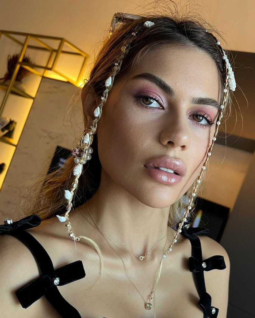 Onlyfans kazancı olay olmuştu! Nihal Candan yarı çıplak uzandı: Yine sınırları zorladı! - Resim: 1