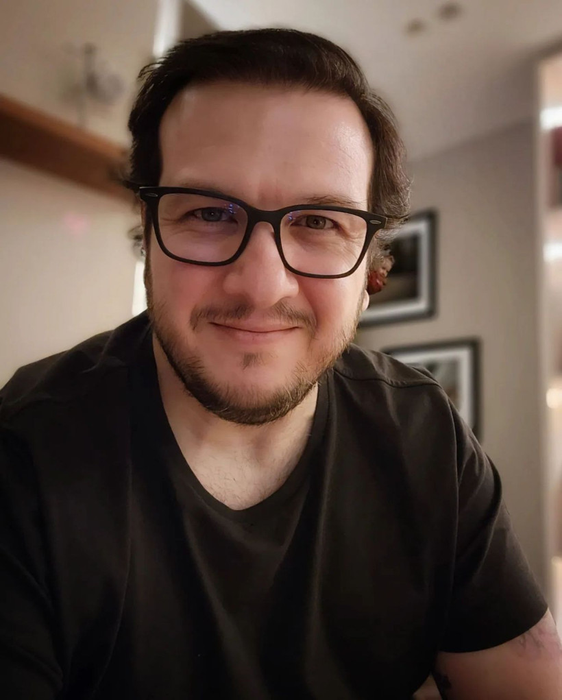 'Göğsüme bir ağırlık çöküyor' diyen Şahan Gökbakar'ın mülteci isyanı olay oldu! Twitter yıkıldı: 10-15 sene sonra... - Resim: 1