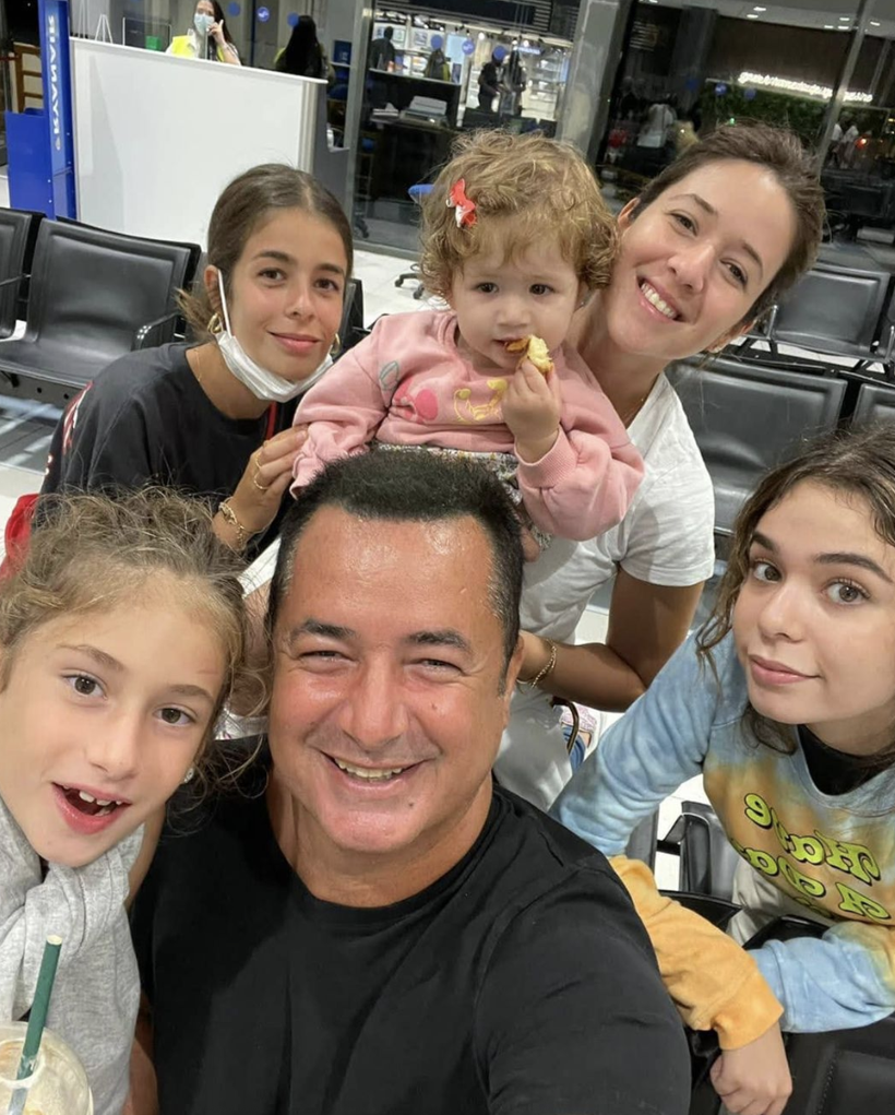 53 yaşındaki Acun Ilıcalı ve torunu olay oldu! Kızı Banu 'dede' diyerek paylaştı - Resim: 4