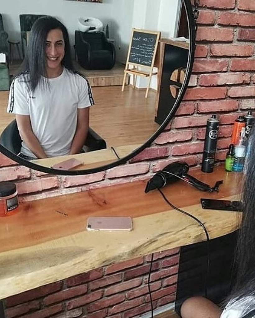 Erkek çocukları öpüştüren YouTube fenomenine rekor ceza - Resim: 2