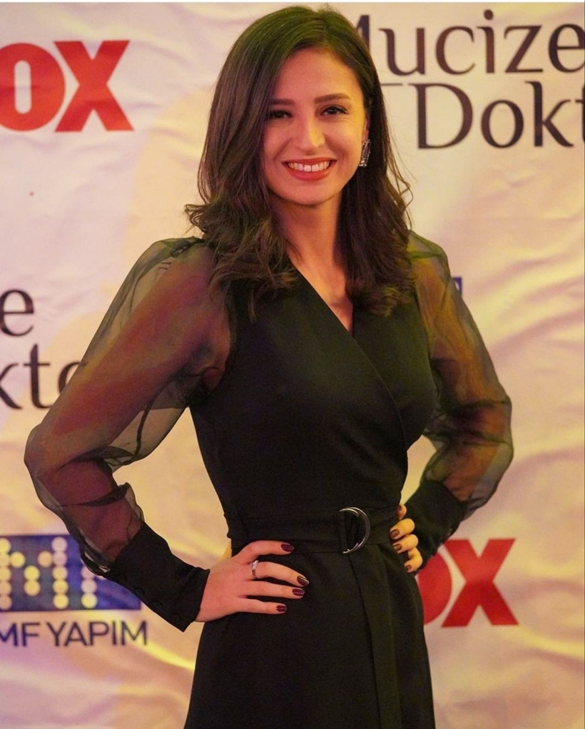 Mucize Doktor'un Gülin'i Merve Bulut'u hiç böyle görmediniz! Cesur pozlar nefes kesti - Resim: 3