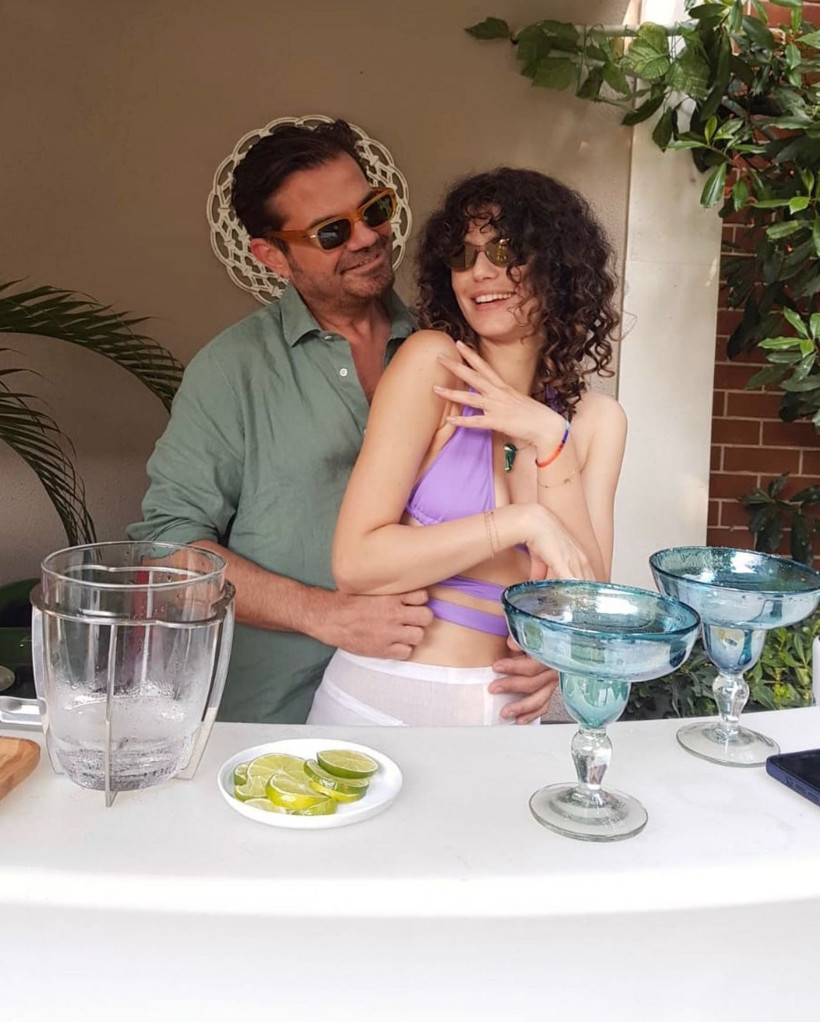 Beren Saat'in başörtüsü sözleri Şükriye Tutkun'u çileden çıkarttı: Tecavüzü alkolü özendirdi iç çamaşırı diye... - Resim: 3