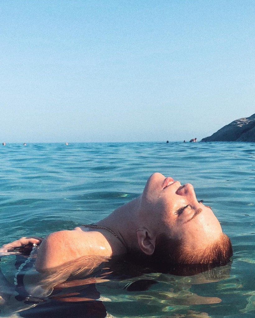 Çarpışma'nın oyuncusu Elçin Sangu'nun hangi partiye oy verdiği ortaya çıktı - Resim: 2