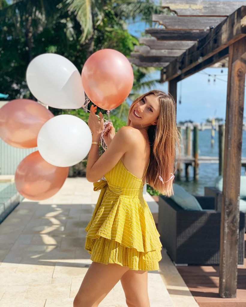 Şeyma Subaşı tatile doymuyor! Bikinili pozları görenleri mest etti - Resim: 3