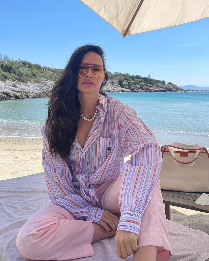 Yasemin Özilhan'ın Serenay Sarıkaya ile arası açıldı Hande Erçel hamlesi sorun çıkardı - Resim: 2