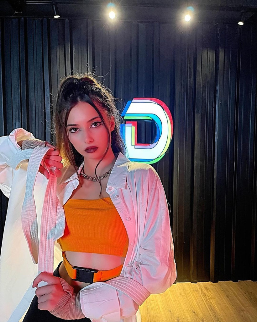 İzmir'de iğrenç olay! Fenomen isim neye uğradığını şaşırdı: Gizli olmayan hesaplar... - Resim: 1