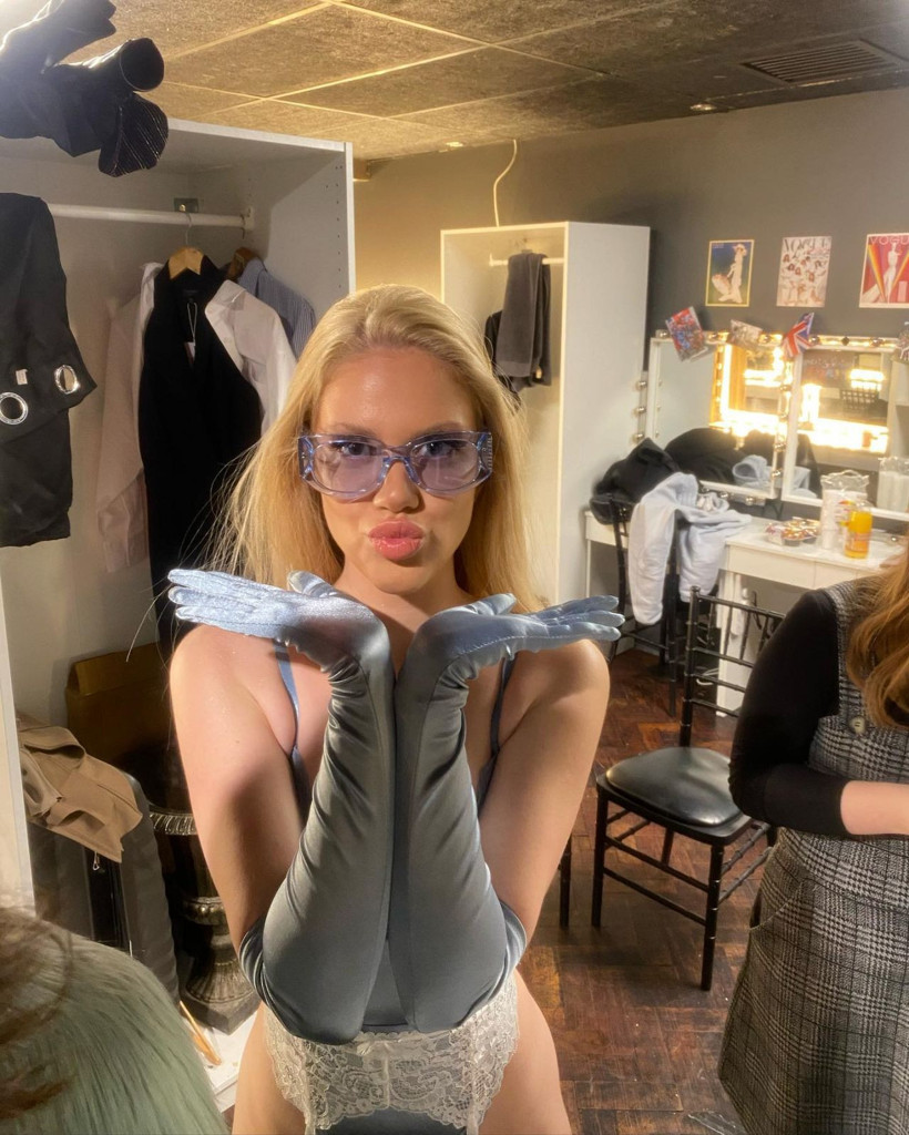 Ağzını fena bozdu küfür etti! Jartiyerli pozlarını paylaşan Serel Yereli'den seks ve cinsellik açıklaması - Resim: 3