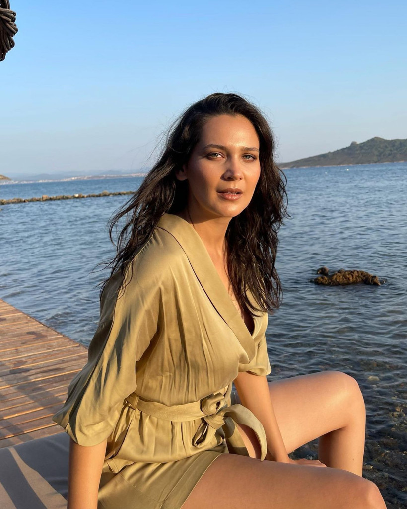 Gülsim Ali'den Diriliş Ertuğrul itirafı : 'Babamın hoşuna gitmiyordu, ağladım' - Resim: 4