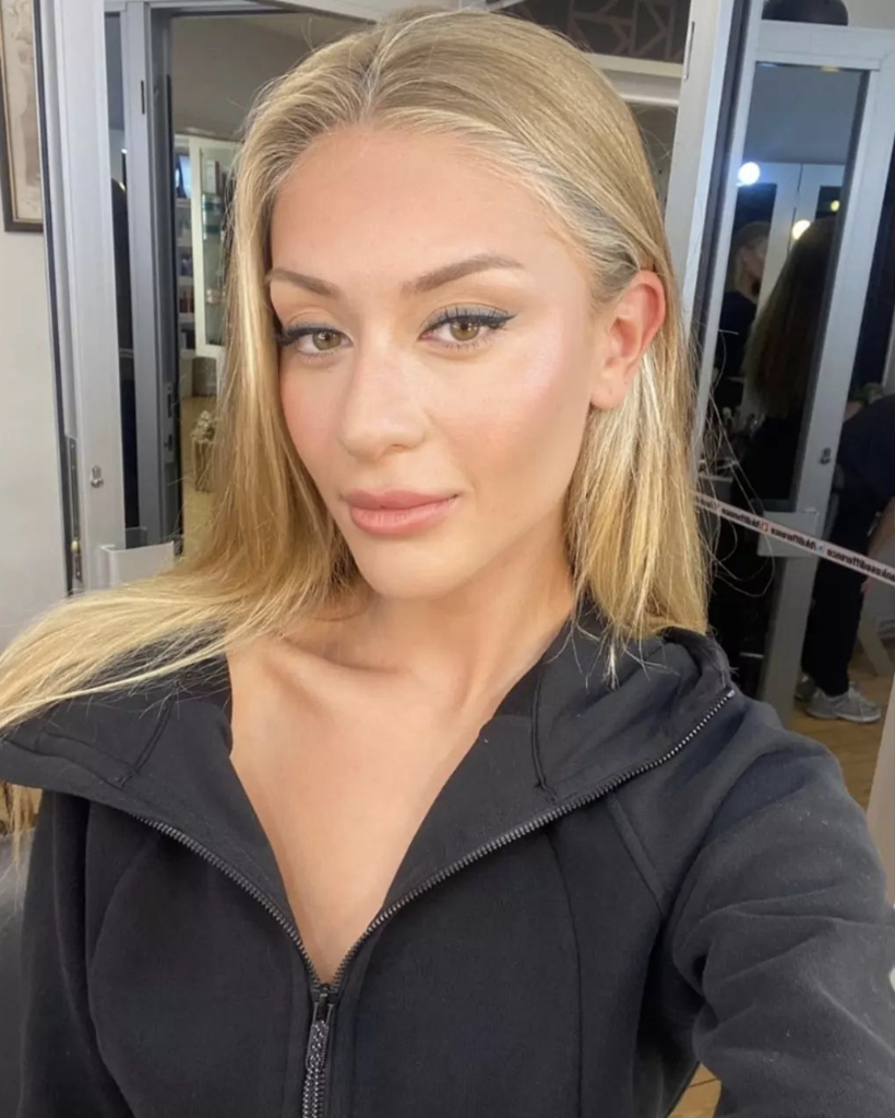 Acun genç aşkı Ayça Çağla Altunkaya'yı yanından ayırmıyor! Pozlarına yorum yağdı - Resim: 3