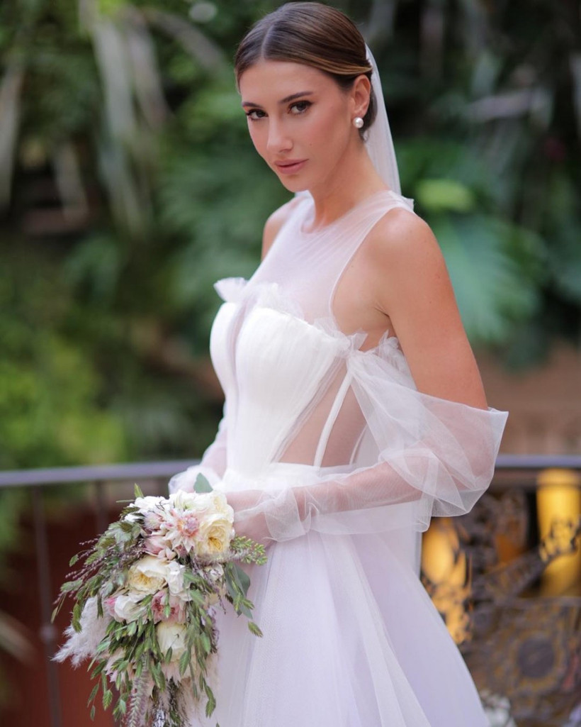 Şeyma Subaşı gelinliği kimin tasarımı orjinali elbise - Resim: 2