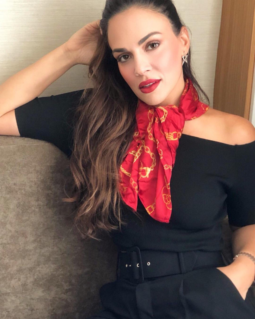 Buket Aydın trafik kazası geçirdi - Resim: 2