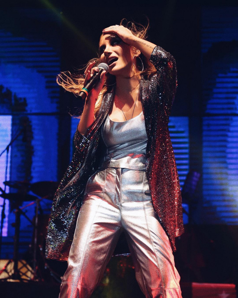 İrem Derici göğüslerine servet yatırdı - Resim: 2