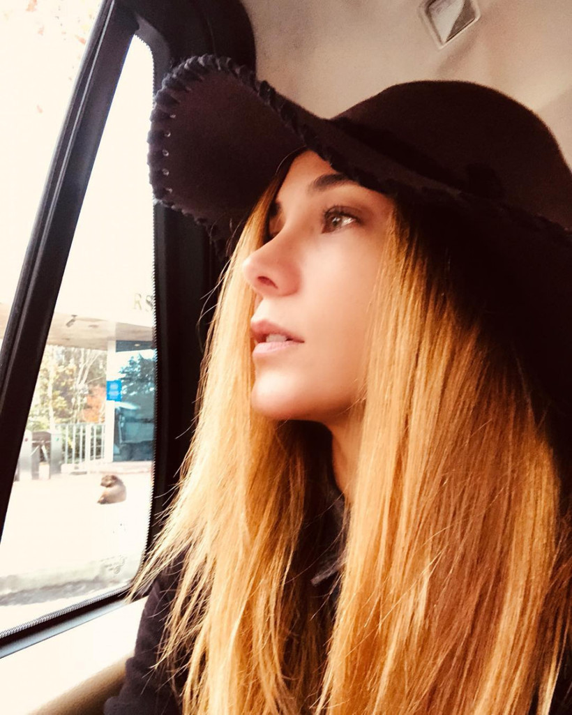 Burçin Terzioğlu imaj değiştirdi - Resim: 4