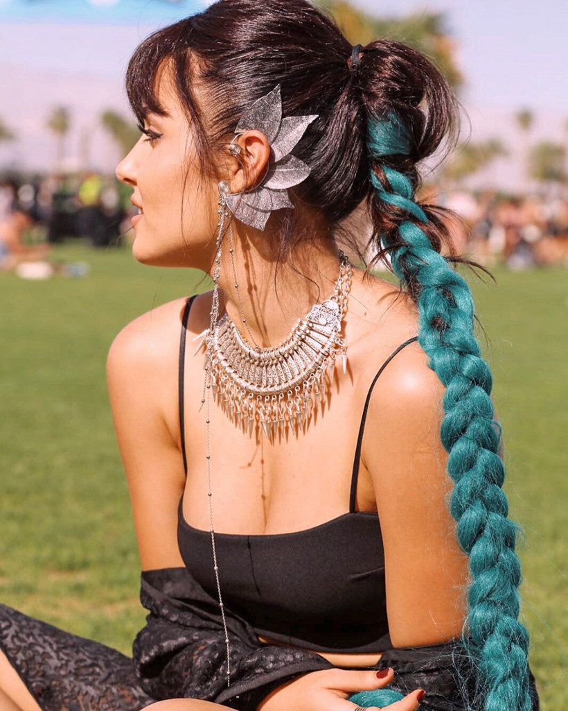 Hande Erçel giydiği kıyafet ile hayranlarını şoke etti - Resim: 1